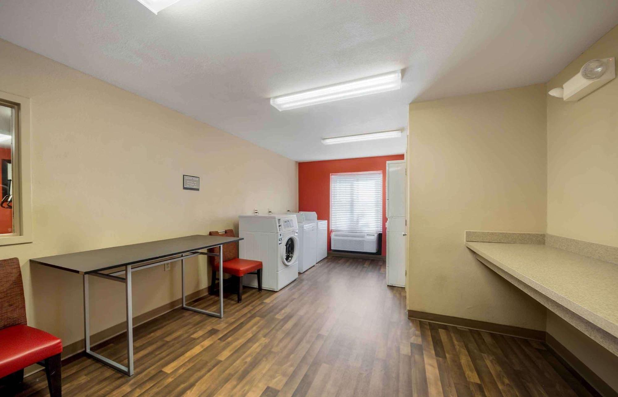 Extended Stay America Suites - Oklahoma City - Northwest Buitenkant foto