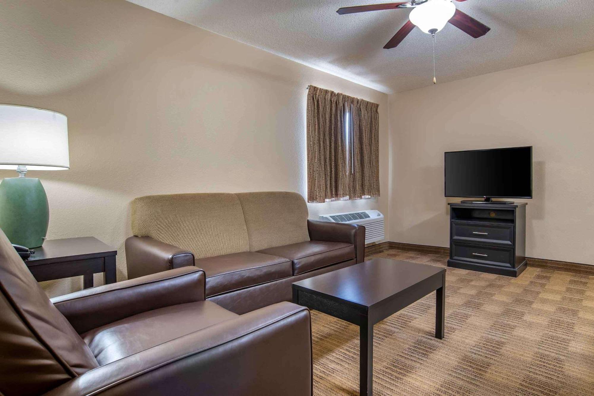 Extended Stay America Suites - Oklahoma City - Northwest Buitenkant foto