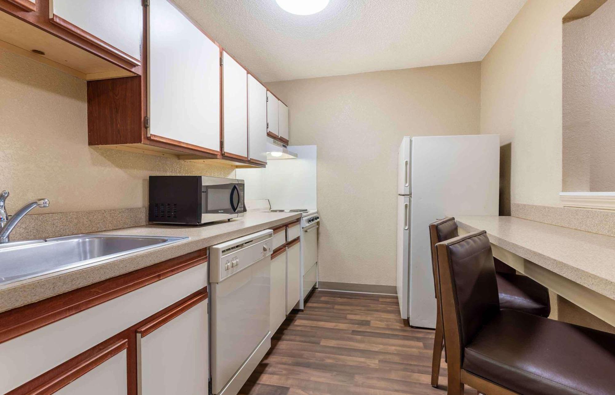 Extended Stay America Suites - Oklahoma City - Northwest Buitenkant foto
